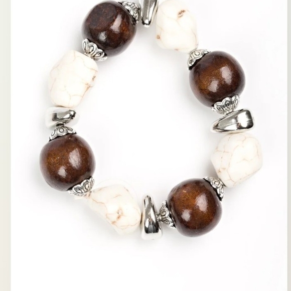 Paparazzi Brown and White Beaded BraceletGorgeously Grounded Fashion Jewelry - Picture 1 of 3